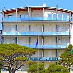 Sunbeach Appartement *